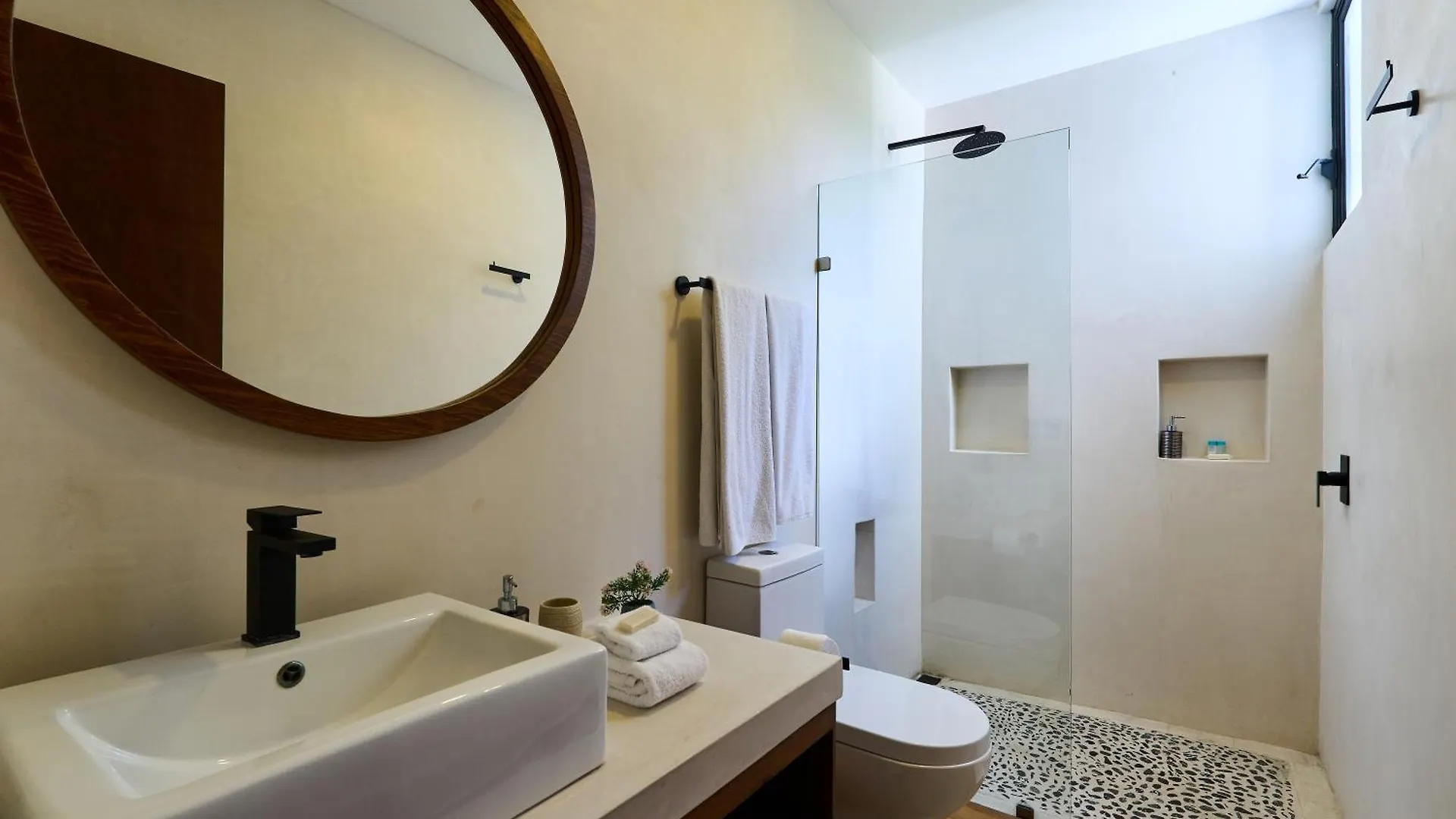 Casa Baay - Private 17 Bedroom House, 34 Pax, Rooftop And Pool Tulum 0*,  Mexico